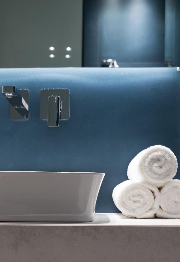 Ivis 4 Boutique Hotel Афины Экстерьер фото