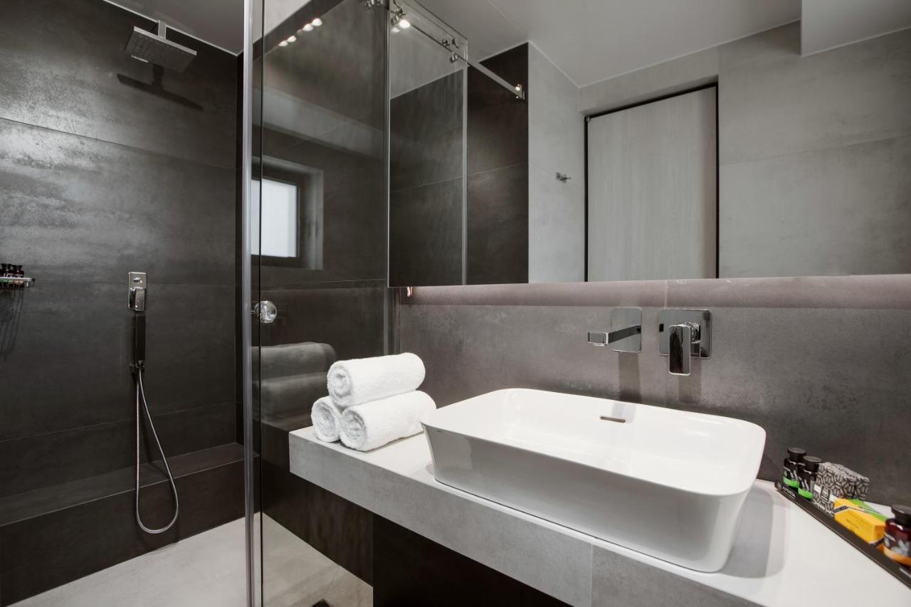 Ivis 4 Boutique Hotel Афины Экстерьер фото
